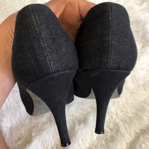 Chanel pointed toe heels - Picture 7 of 8